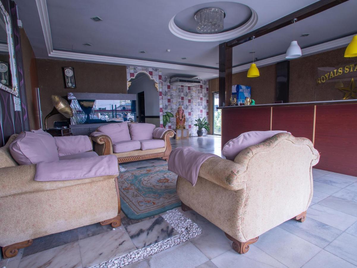 Oyo 44010 Royals Star Hotel Seremban Luaran gambar
